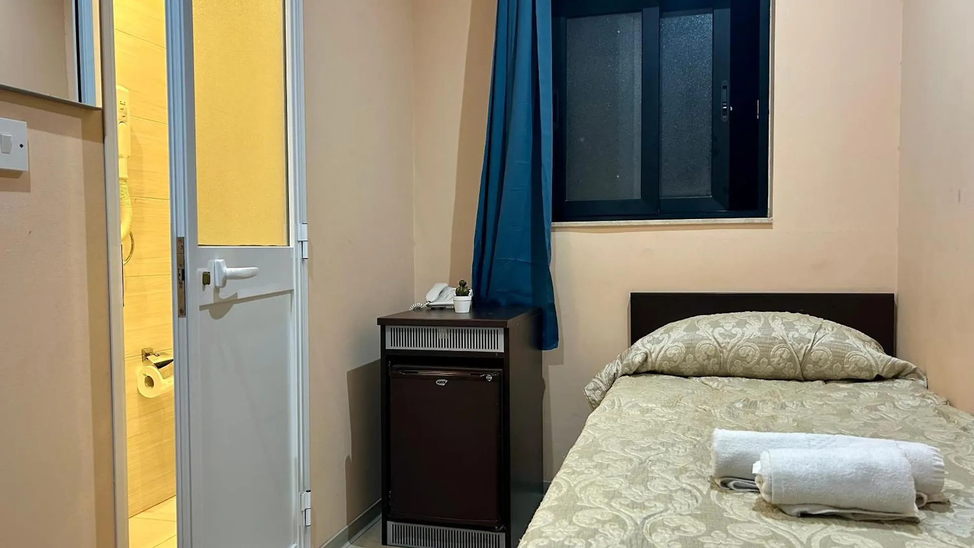Malta Paradise Central Accomodation Hotel Saint Julian's